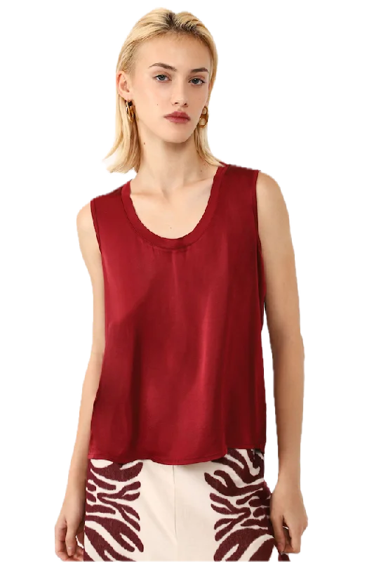 Dixie india red top