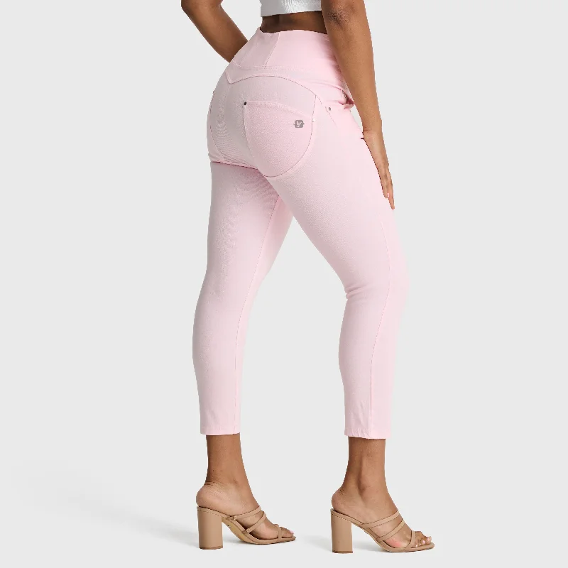 WR.UP® Snug Curvy Jeans - High Waisted - 7/8 Length - Baby Pink