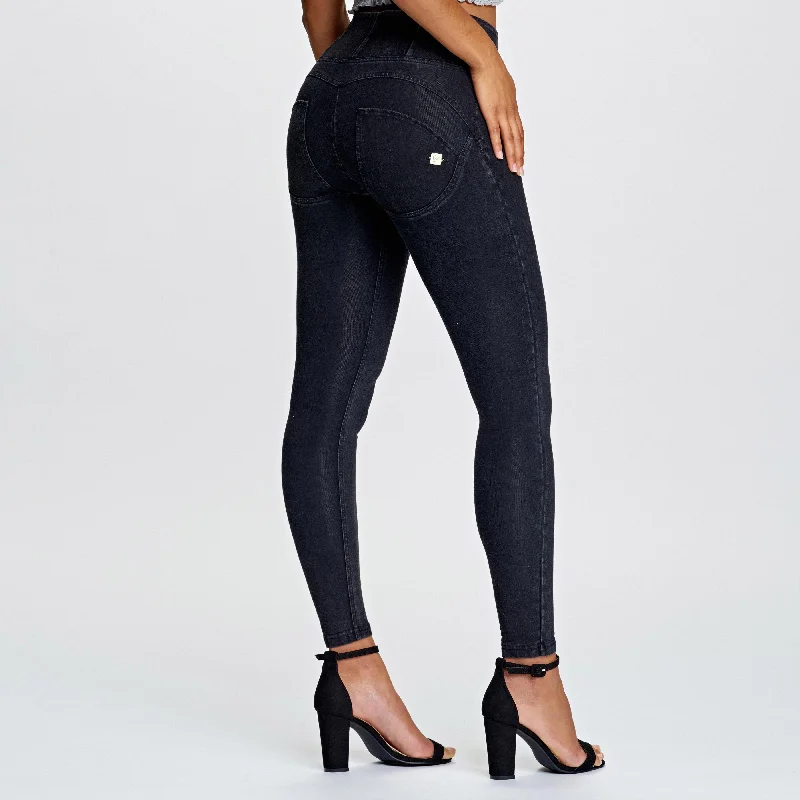 WR.UP® Denim - High Waist - 7/8 Length - Black + Black Stitching